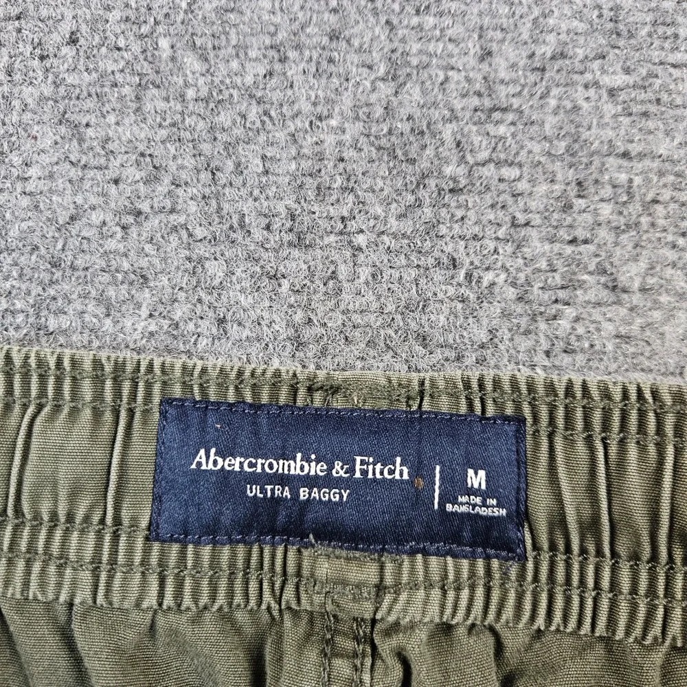 Abercrombie & Fitch Ultra Baggy Cargo Pants Mens Medium Olive Green 130P0496